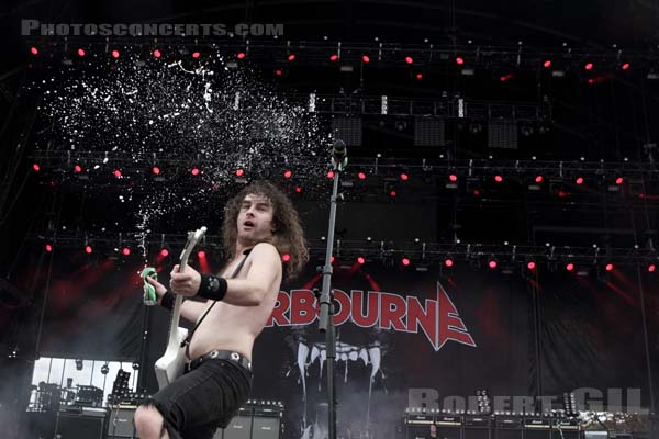 AIRBOURNE - 2014-08-24 - SAINT CLOUD - Domaine National - Grande Scene - 